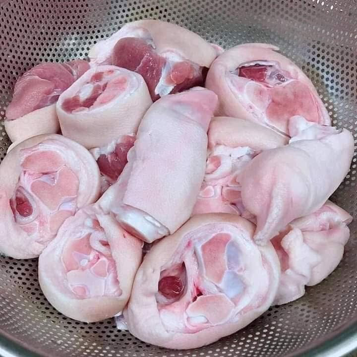ជេីងជ្រូក